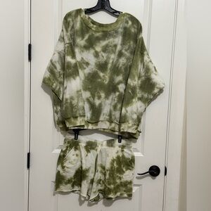 **SUPER CUTE** Free People Olive Tie-Dye